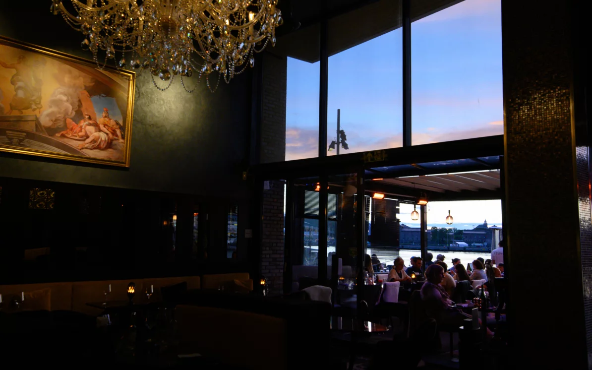 Gallery 3 - Seaport restaurant at Sørenga